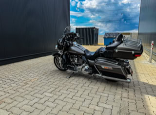 Harley-Davidson E-Glide Ultra Limited Tourer 