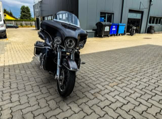 Harley-Davidson E-Glide Ultra Limited Tourer 