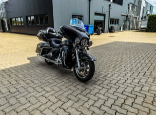 Harley-Davidson E-Glide Ultra Limited Tourer 