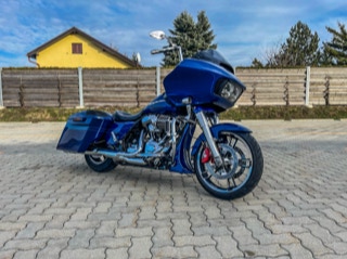 Harley Davidson Road Glide Special 2015 Die blaue Elise