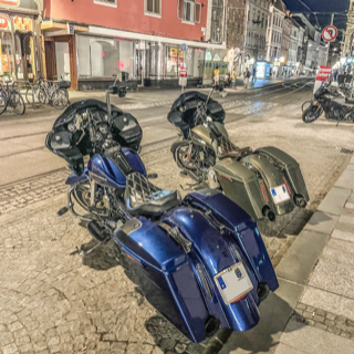 Harley Davidson Road Glide Special Die blaue Elise