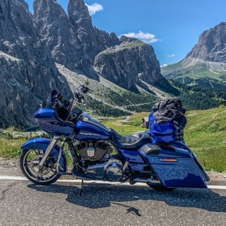 Harley Davidson Road Glide Special Die blaue Elise