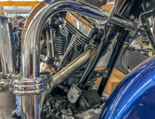 Harley Davidson Road Glide Special Die blaue Elise