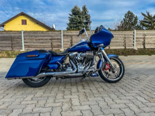 Harley Davidson Road Glide Special 2015 Die blaue Elise