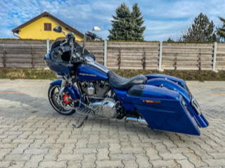Harley Davidson Road Glide Special 2015 Die blaue Elise