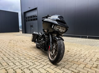 Harley-Davidson Road Glide FLRTXST - **Winterschlußverkauf** Tourer