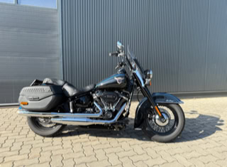 Harley-Davidson Heritage 114 FLHCS Chopper / Cruiser