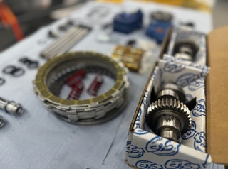 Teile, Teile und noch mehr Teile